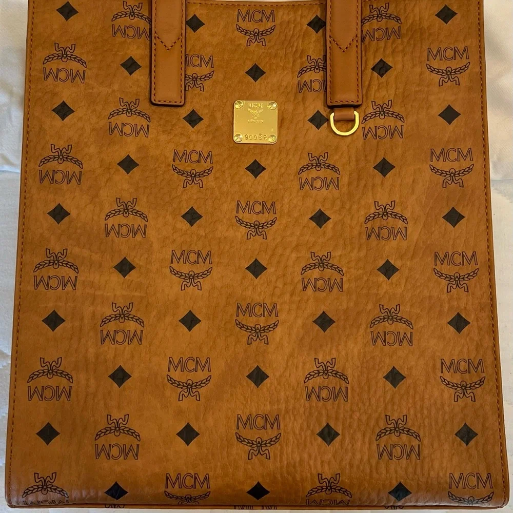 MCM Monogram Visetos Tote in Cognac - Picture 3 of 9
